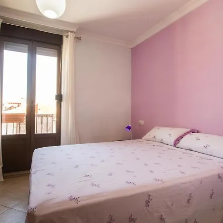 Atico-duplex Con Encanto En El Centro De 아파트