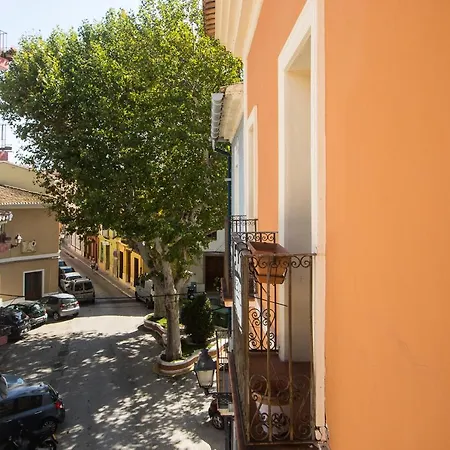 Atico-duplex Con Encanto En El Centro De * 데니아