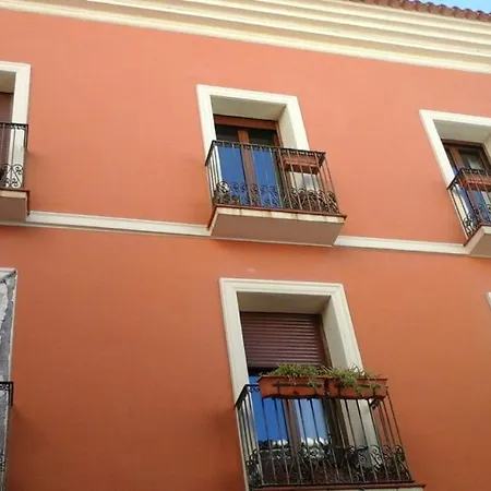 Atico-duplex Con Encanto En El Centro De